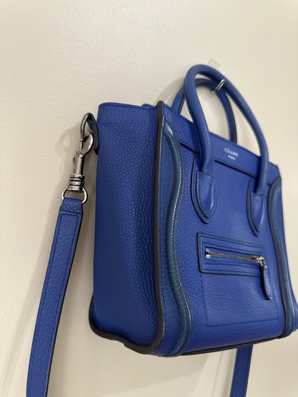 CELINE nano luggage crossbody in a limited edition blue - Picture 4 of 16